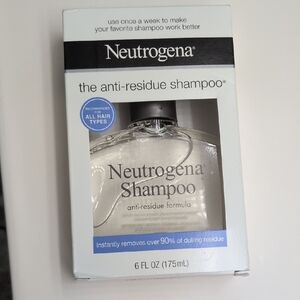 Neutrogena White and Black Anti-Residue Shampoo